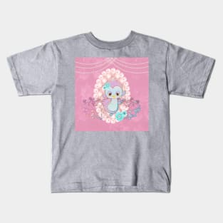 Cute little owl Kids T-Shirt